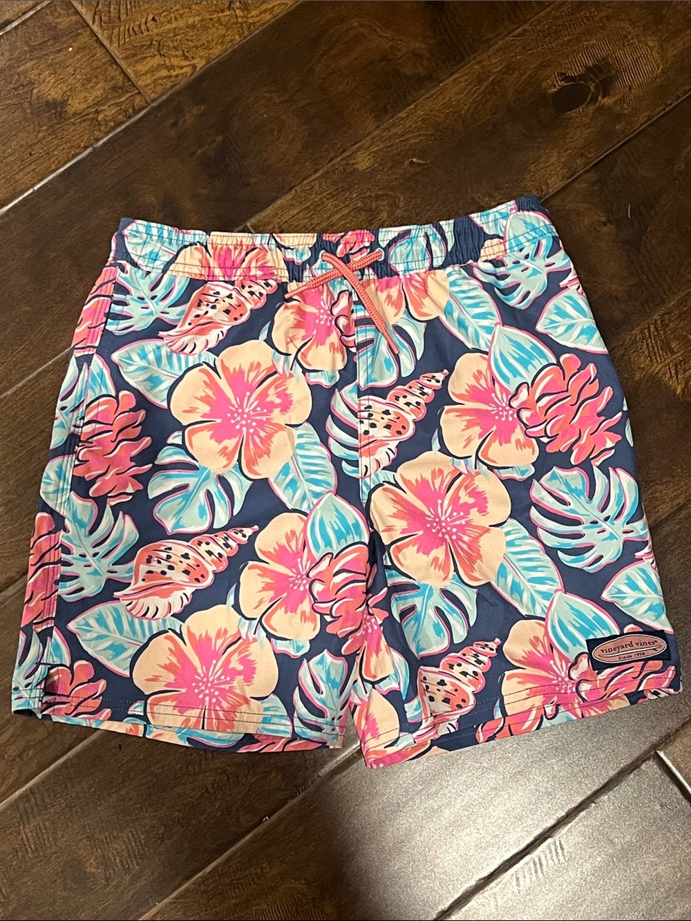 EUC Youth Vineyard Vines Chappy Swim Trunks Size YM (12-14)